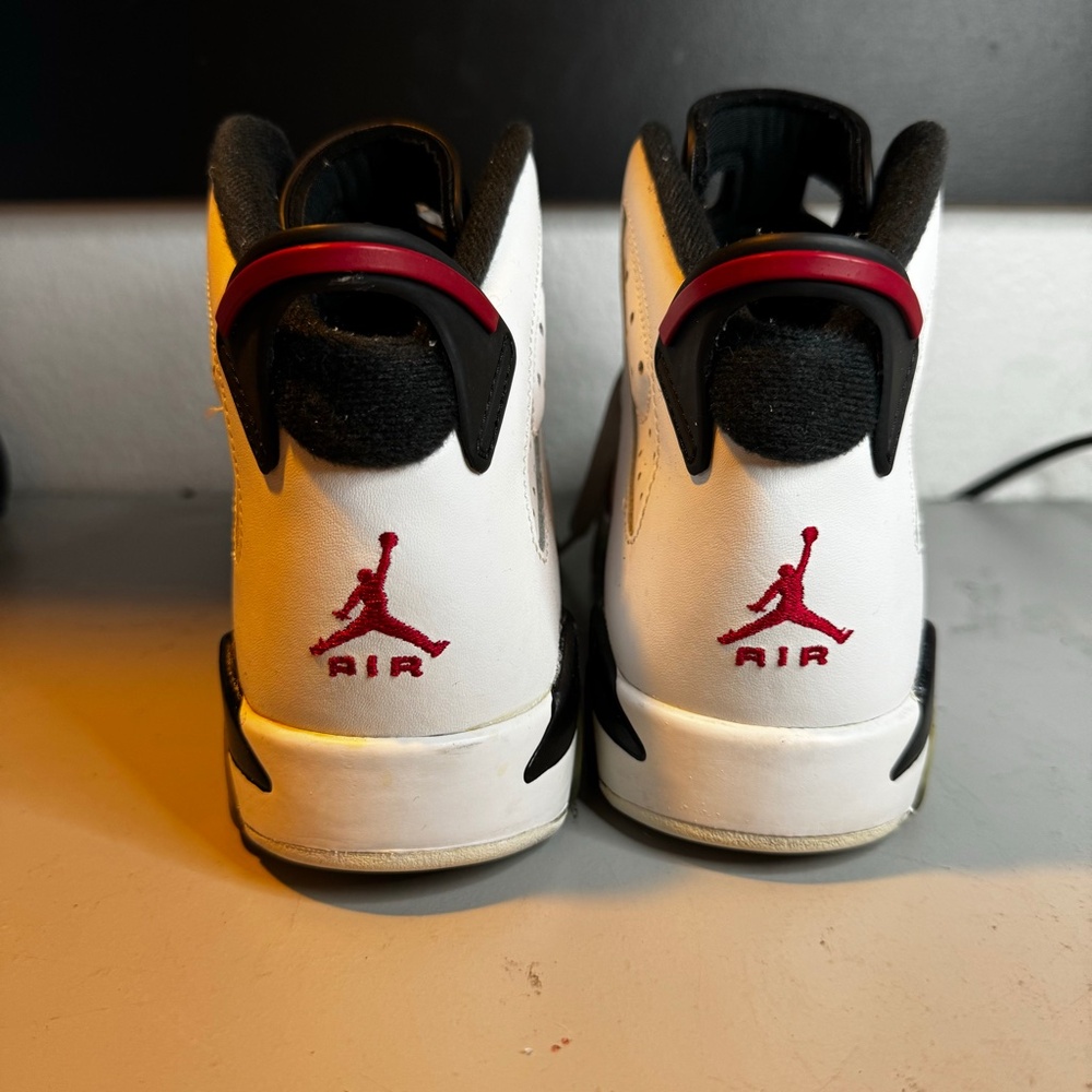 Nike - Picture 4 of 6